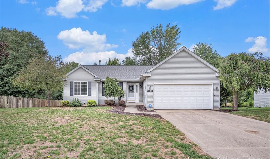 10834 Melanie Dr, Allendale, MI 49401 - 3 Beds, 2 Bath