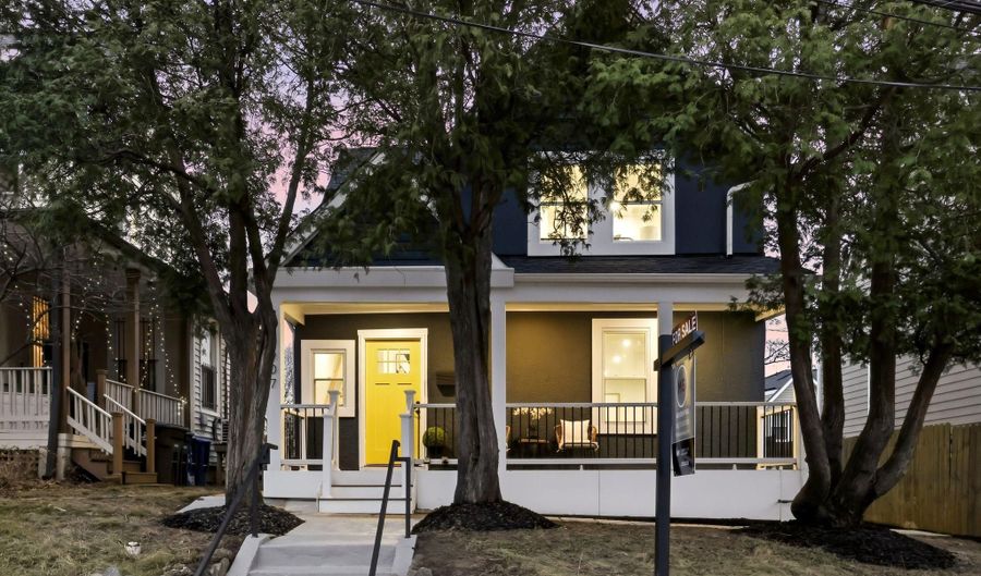 907 LAWRENCE St NE, Washington, DC 20017 - 5 Beds, 2 Bath