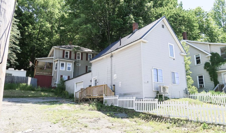 2 Debras Pl, Augusta, ME 04330 - 2 Beds, 2 Bath