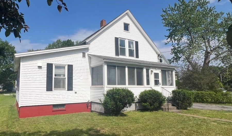 122 Marlboro Ave, Brattleboro, VT 05301 - 4 Beds, 2 Bath