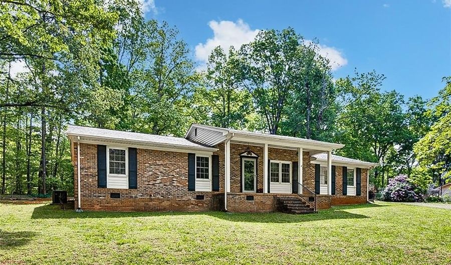 755 Branchwater Rd, Asheboro, NC 27205 - 3 Beds, 2 Bath