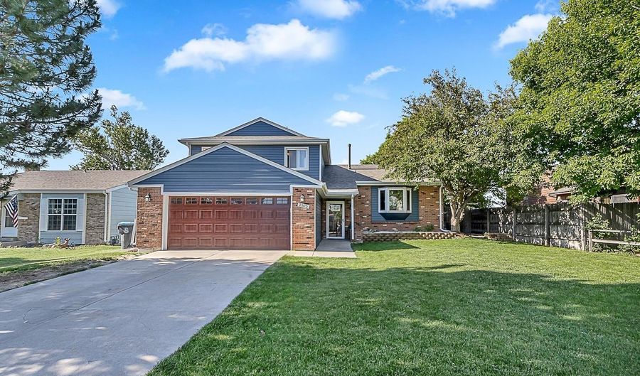 2105 BRIARWOOD Ln, Cheyenne, WY 82009 - 4 Beds, 3 Bath