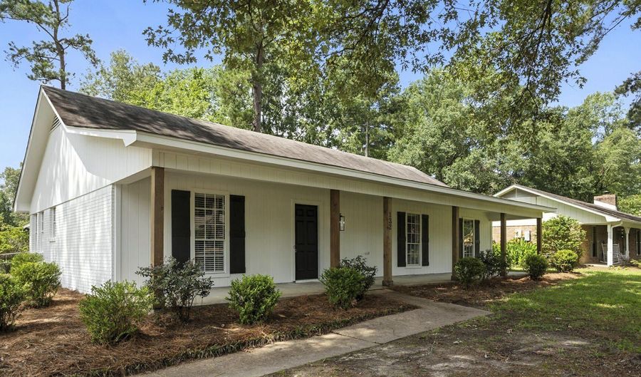 132 Bent Creek Dr, Brandon, MS 39047 - 3 Beds, 2 Bath