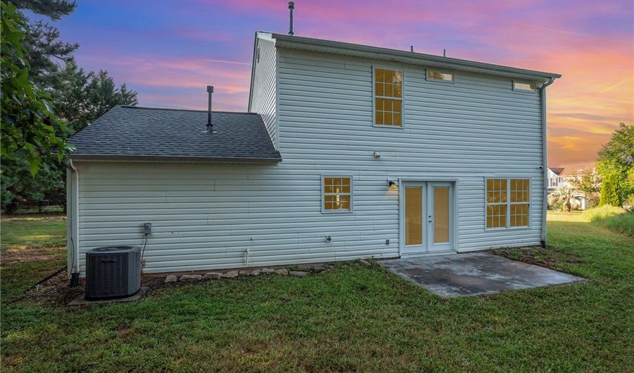 658 Hunters Ln, Anderson, SC 29625 - 3 Beds, 3 Bath