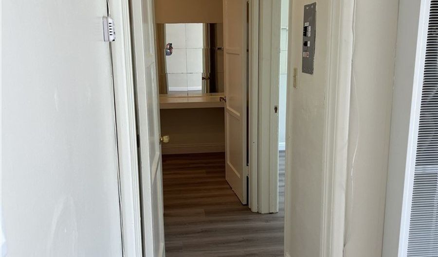 400 W Atlantic Blvd B, Alhambra, CA 91801 - 1 Beds, 1 Bath