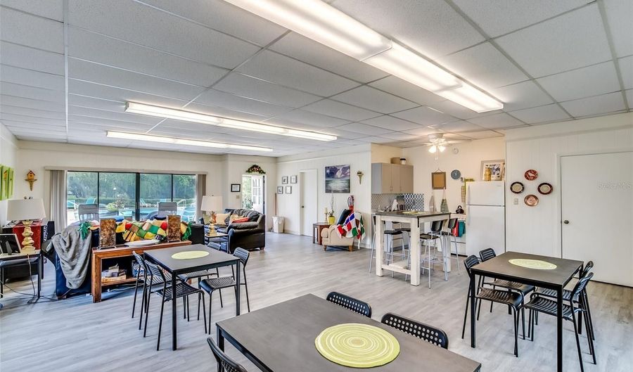 1218 MAURY Rd 2, Orlando, FL 32804 - 3 Beds, 2 Bath