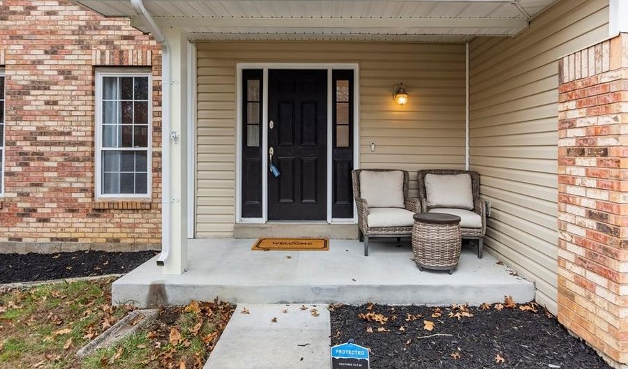 413 Holly Garden Ct, Ballwin, MO 63021 - 4 Beds, 4 Bath