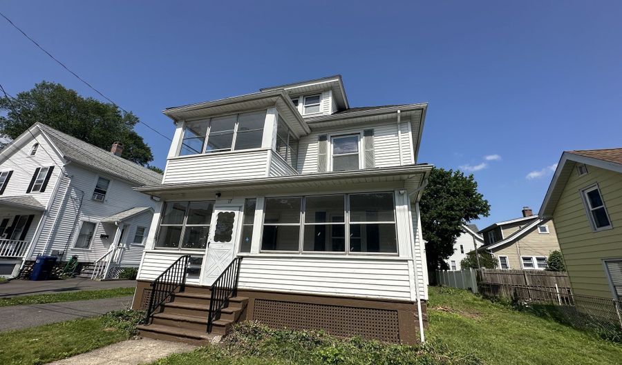 17 Cherry St 1, Ansonia, CT 06401 - 3 Beds, 1 Bath