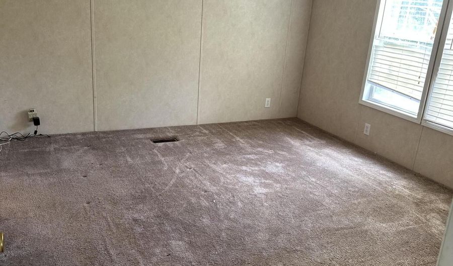 726 Hellard Rd, Annville, KY 40402 - 3 Beds, 2 Bath
