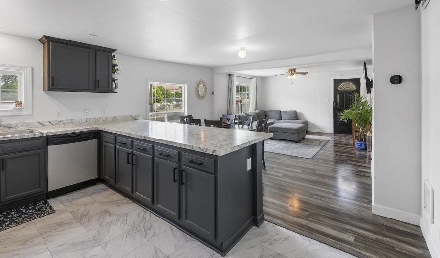 105 Meador St, Asotin, WA 99402 - 4 Beds, 1 Bath