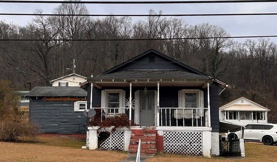 18585 Midland Trl, Ansted, WV 25812 - 3 Beds, 1 Bath