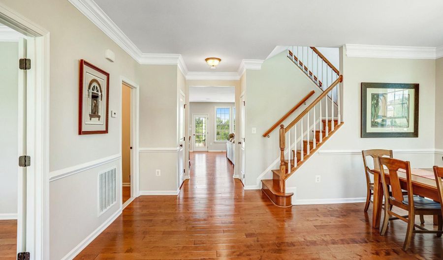 41228 TURTLE DOVE Cir, Aldie, VA 20105 - 4 Beds, 4 Bath