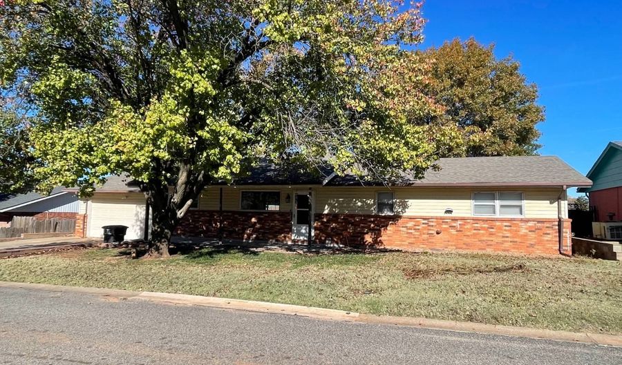 108 Ash St, Alva, OK 73717 - 3 Beds, 2 Bath