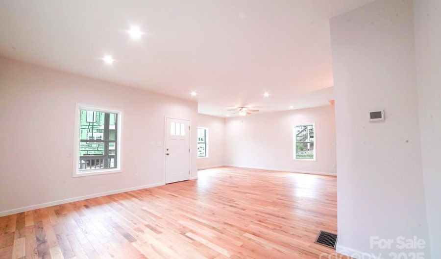 7 Berry Crest Ln, Arden, NC 28704 - 3 Beds, 3 Bath