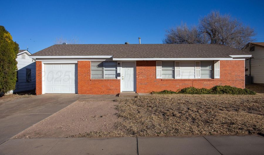 1231 Pecan St, Amarillo, TX 79107 - 3 Beds, 2 Bath