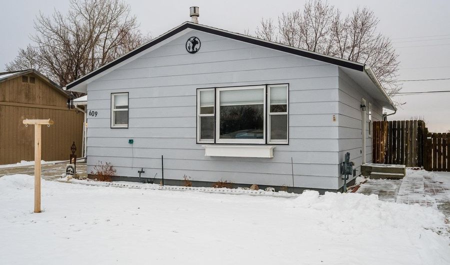 609 S Burritt Ave, Buffalo, WY 82834 - 3 Beds, 2 Bath