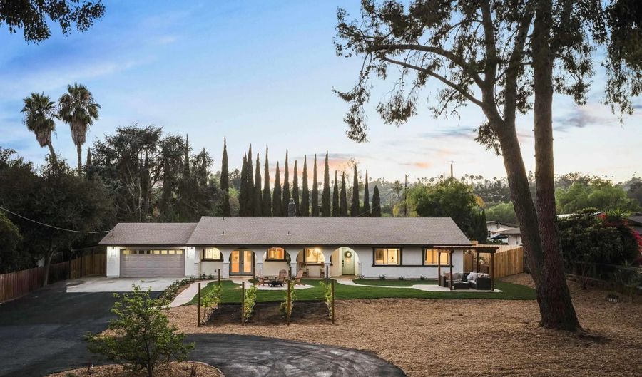 3226 Summit Dr, Escondido, CA 92025 - 4 Beds, 3 Bath