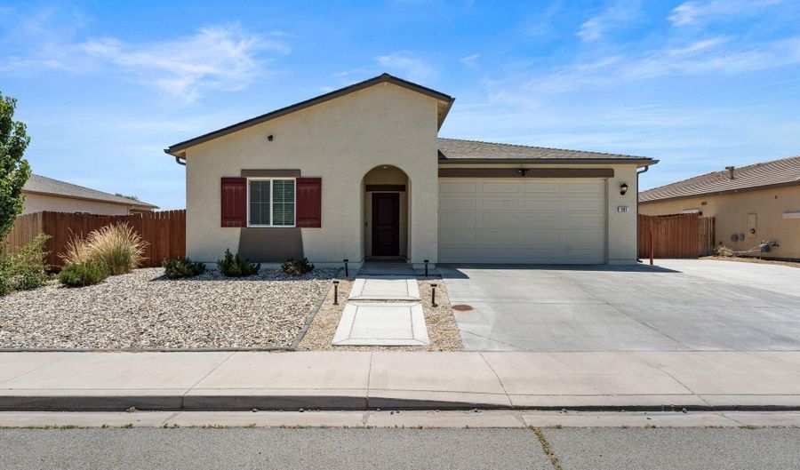 901 Jill Marie Ln, Fernley, NV 89408 - 4 Beds, 2 Bath