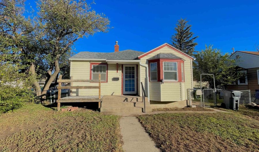 2004 E 22ND St, Cheyenne, WY 82001 - 4 Beds, 1 Bath