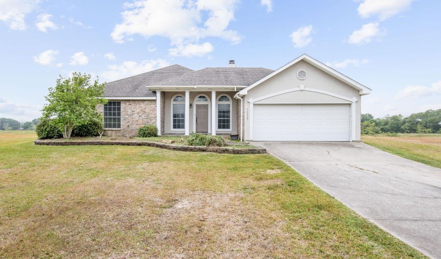 16537 Wilfred Dr, Abbeville, LA 70510 - 3 Beds, 2 Bath