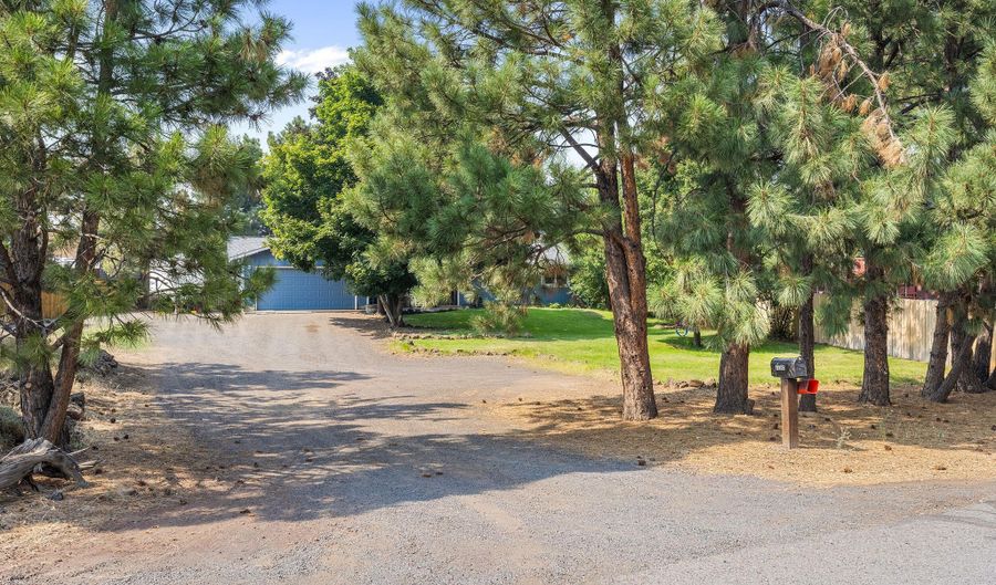 63385 Omer Dr, Bend, OR 97701 - 4 Beds, 2 Bath