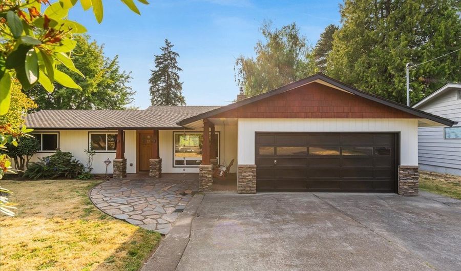 14909 SE LINDEN Ln, Milwaukie, OR 97267 - 3 Beds, 2 Bath