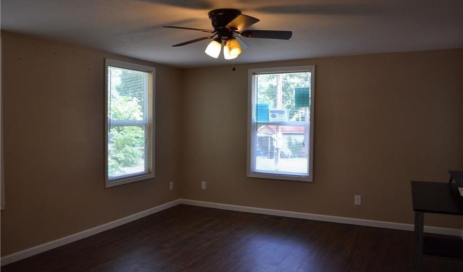 44 Skyline Dr, Bella Vista, AR 72714 - 2 Beds, 2 Bath