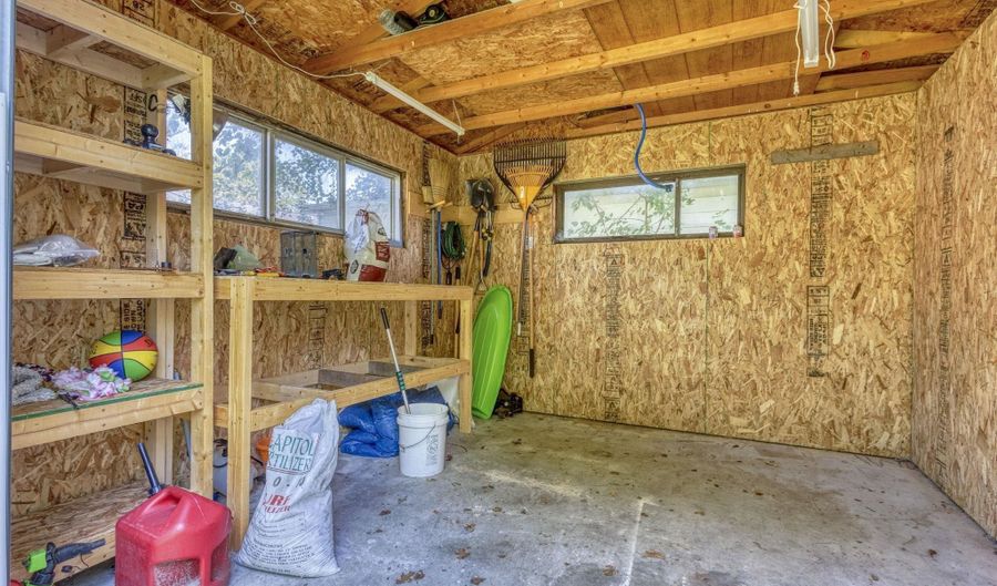 1113 Summer St, Algonac, MI 48001 - 3 Beds, 2 Bath