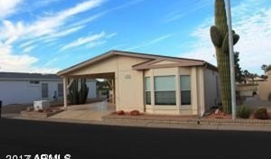 6502 S OAKMONT Dr, Chandler, AZ 85249 - 2 Beds, 2 Bath