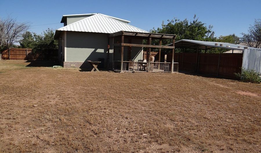 1101 N 14th St, Alpine, TX 79830 - 3 Beds, 3 Bath