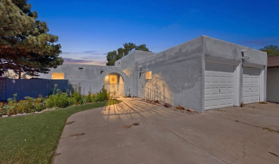 1709 Kirby St NE, Albuquerque, NM 87112 - 3 Beds, 3 Bath