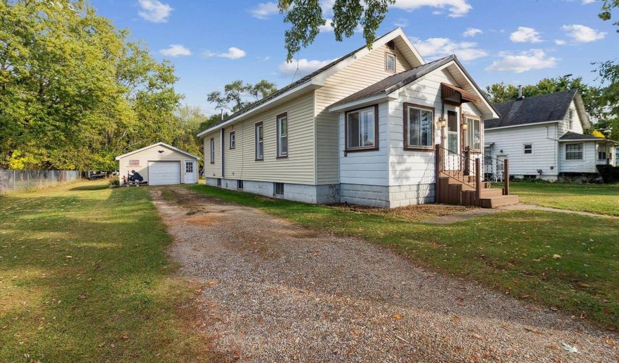 804 Hannah Ave, Alma, MI 48801 - 3 Beds, 1 Bath