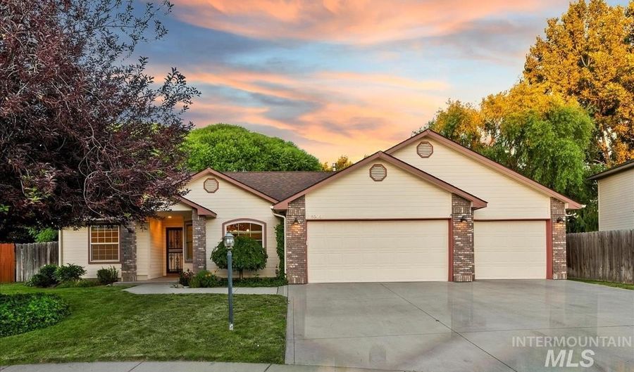 6300 S Eclipse Pl, Boise, ID 83709 - 3 Beds, 2 Bath