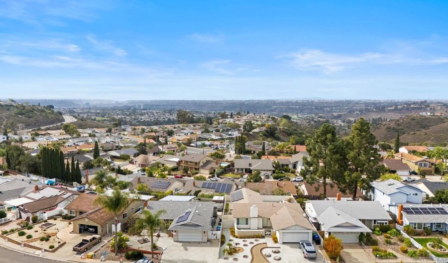 7320 Park Ridge Blvd 216, San Diego, CA 92120 - 2 Beds, 2 Bath