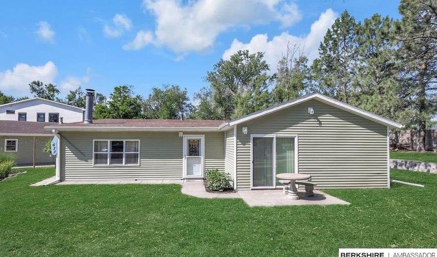 633 Cottonwood Cir, Ashland, NE 68003 - 3 Beds, 1 Bath