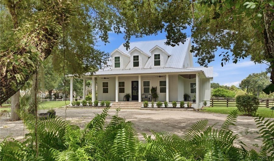 3651 Bateman Rd, Alva, FL 33920 - 3 Beds, 5 Bath