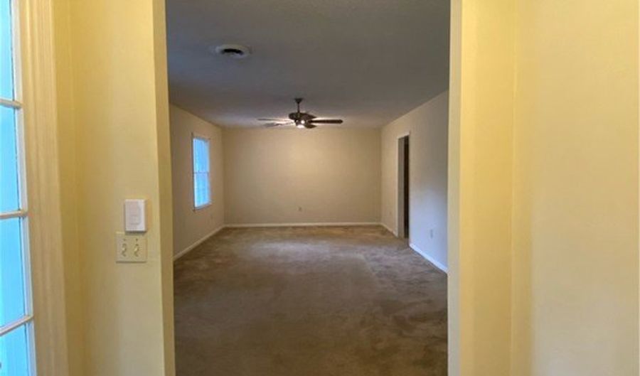 1424 E Calhoun St, Anderson, SC 29621 - 3 Beds, 2 Bath