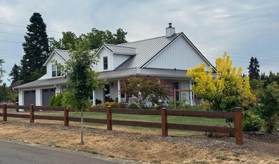 13950 S JOHN WAYNE Ln, Mulino, OR 97042 - 4 Beds, 3 Bath