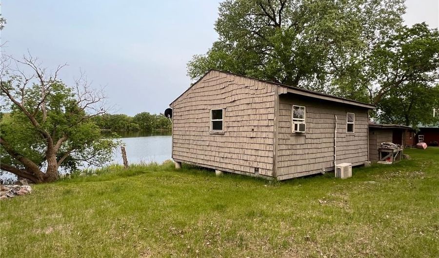 114 Lakota Is, Big Stone City, SD 57216 - 2 Beds, 1 Bath
