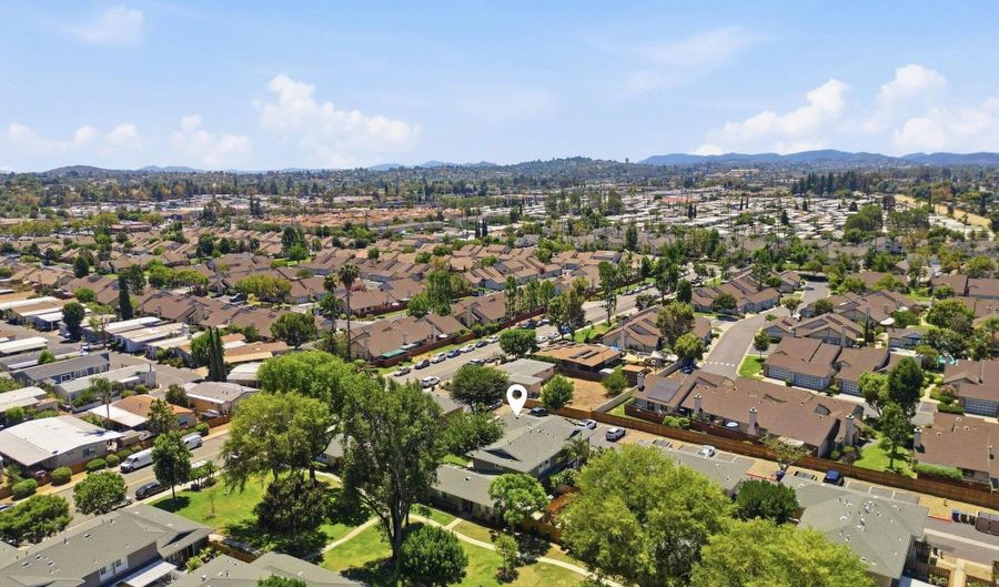 2504 Wanek Rd D, Escondido, CA 92027 - 2 Beds, 1 Bath