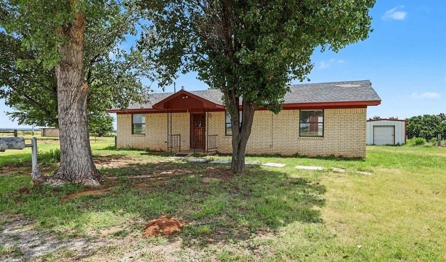 1719 E Orme Ln, Anadarko, OK 73005 - 1 Beds, 1 Bath