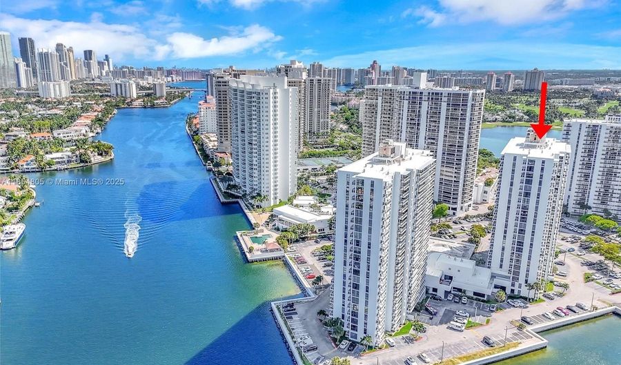 20505 E Country Club Dr 137, Aventura, FL 33180 - 3 Beds, 3 Bath