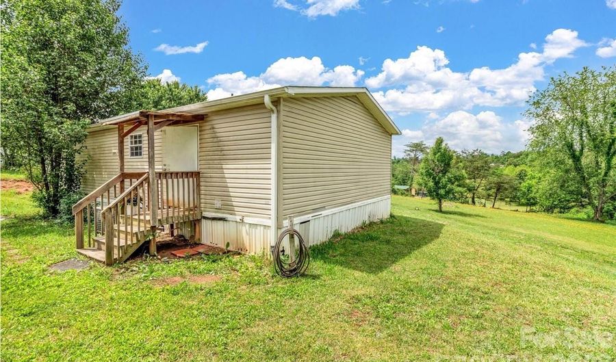 12 Green Cove Ln, Alexander, NC 28701 - 3 Beds, 2 Bath