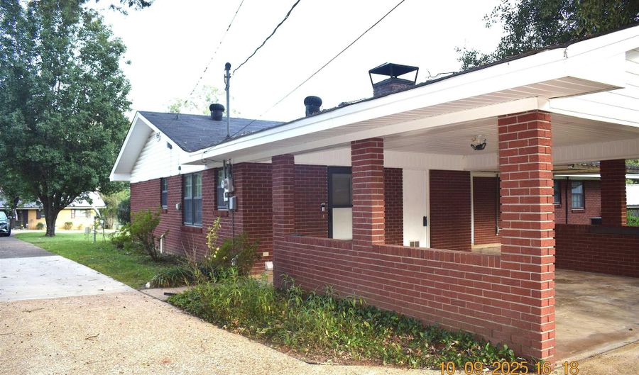 107 ROSEMARY Dr, Bastrop, LA 71220 - 3 Beds, 2 Bath