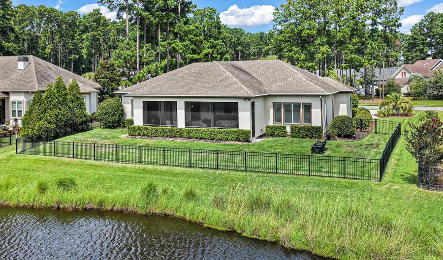 135 Wicklow Dr, Bluffton, SC 29910 - 3 Beds, 4 Bath