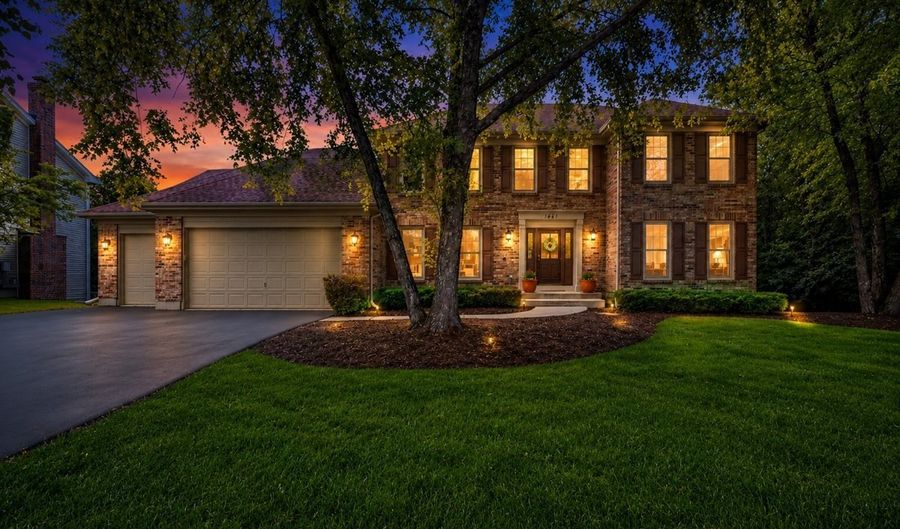 1661 Kensington Dr, Algonquin, IL 60102 - 4 Beds, 3 Bath