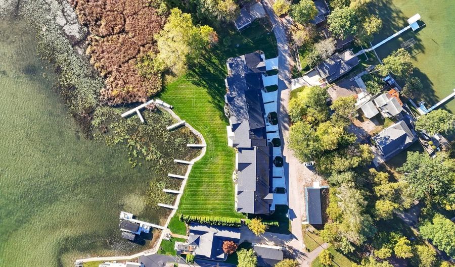 35 Lane 345 Crooked Lk, Angola, IN 46703 - 2 Beds, 3 Bath