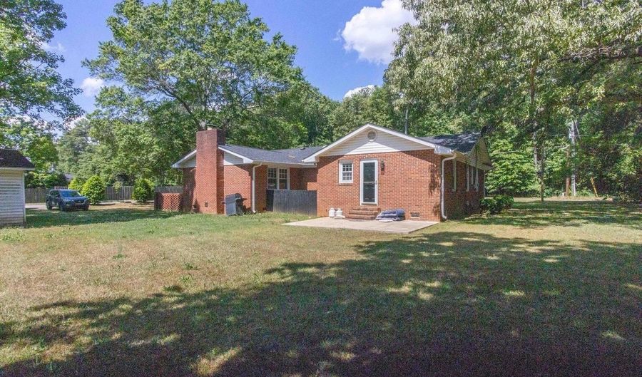 1416 Two Notch Rd SE, Aiken, SC 29803 - 5 Beds, 2 Bath