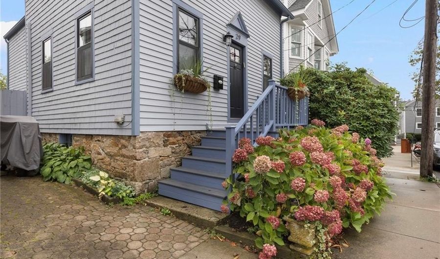 29 Bacheller St, Newport, RI 02840 - 3 Beds, 2 Bath