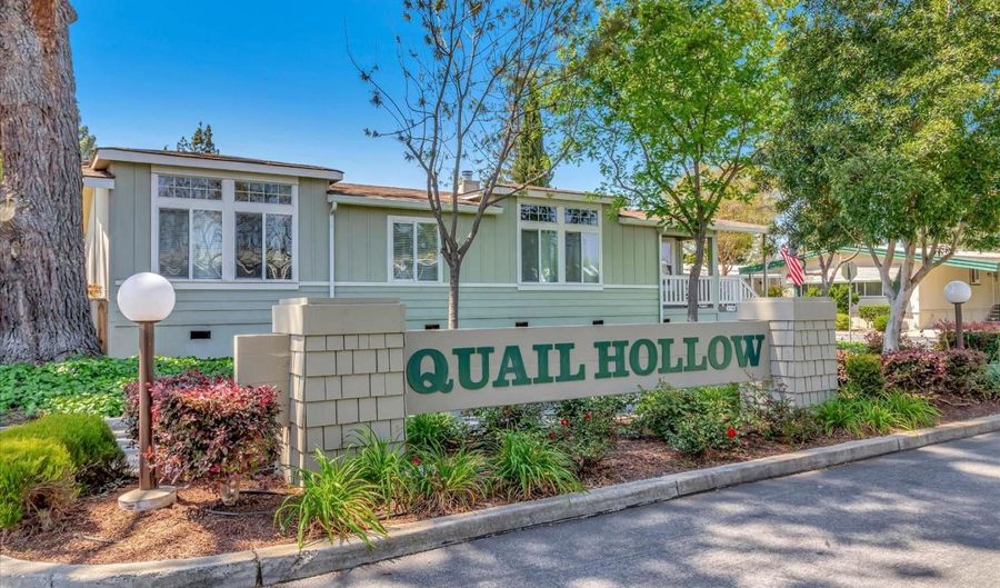 95 Quail Hollow DR 95, San Jose, CA 95128 - 2 Beds, 2 Bath
